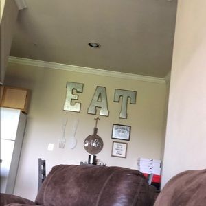 Meet your Posher, Noel